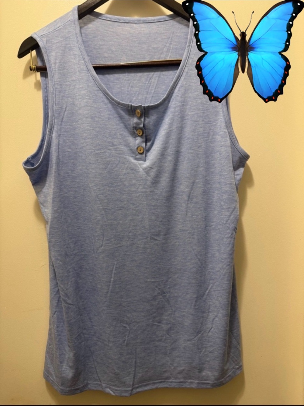 B2G1F Sleeveless Henley Tank Top in Light Blue